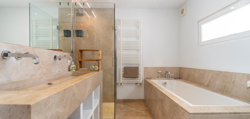 Urban Villa Blanca