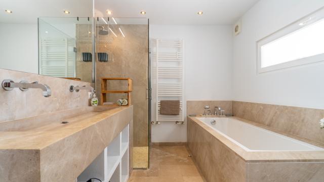 Urban Villa Blanca