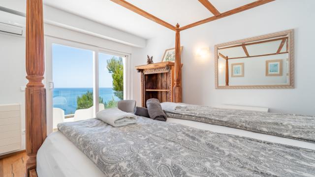 Urban Villa Blanca