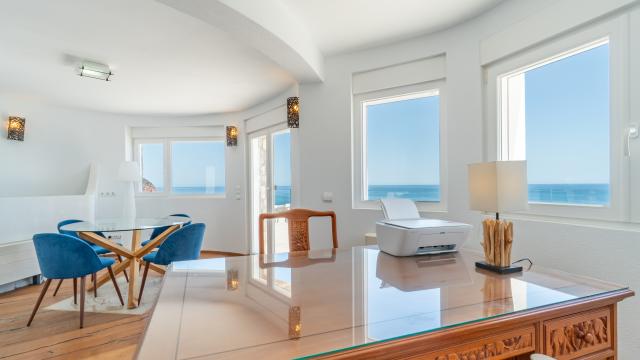 Urban Villa Blanca