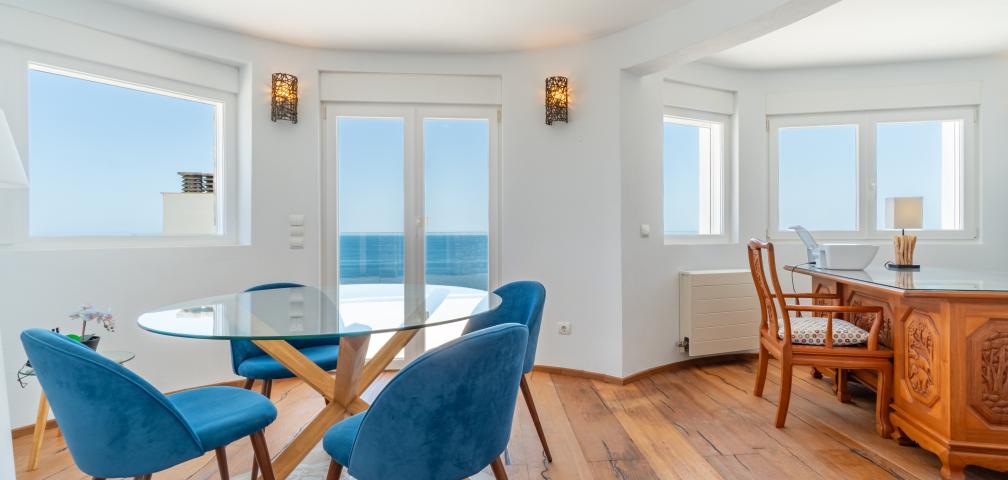 Urban Villa Blanca