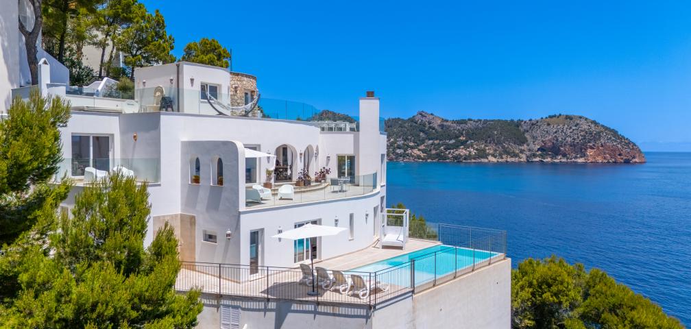 Urban Villa Blanca