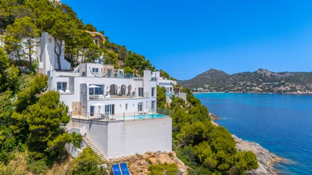 Urban Villa Blanca