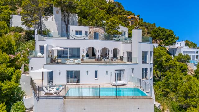 Urban Villa Blanca