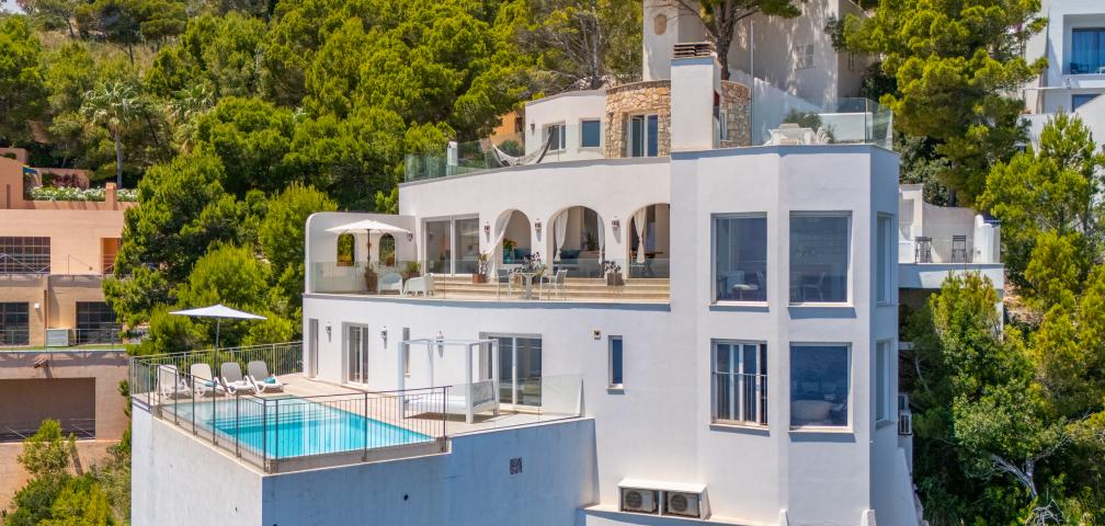 Urban Villa Blanca