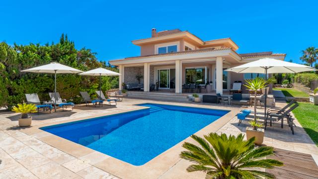 Urban Villa Redrema