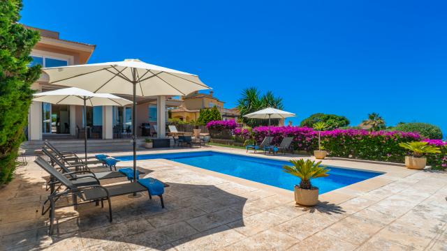 Urban Villa Redrema