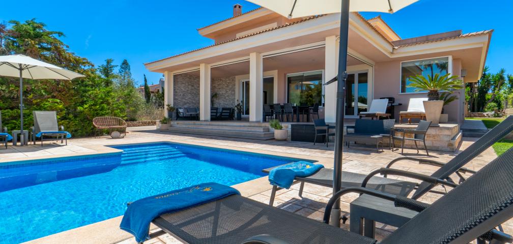 Urban Villa Redrema