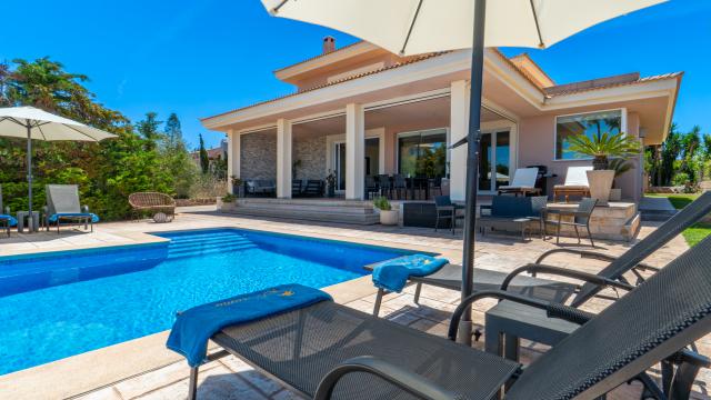 Urban Villa Redrema