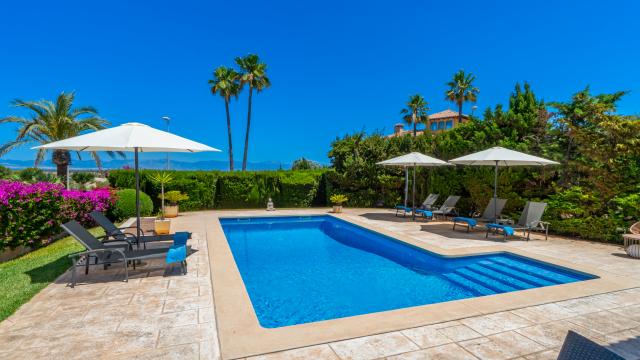 Urban Villa Redrema