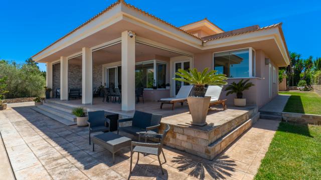 Urban Villa Redrema