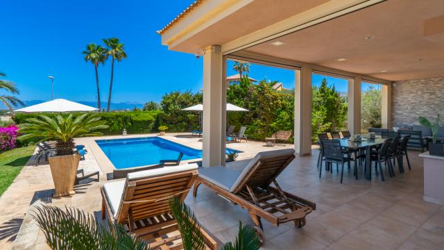 Urban Villa Redrema