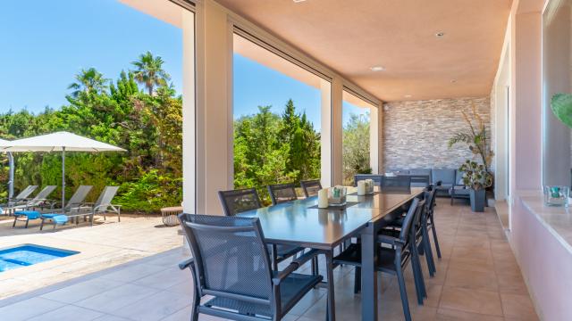 Urban Villa Redrema