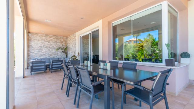 Urban Villa Redrema