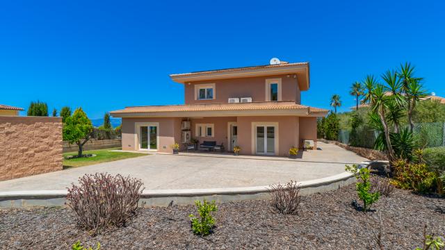 Urban Villa Redrema