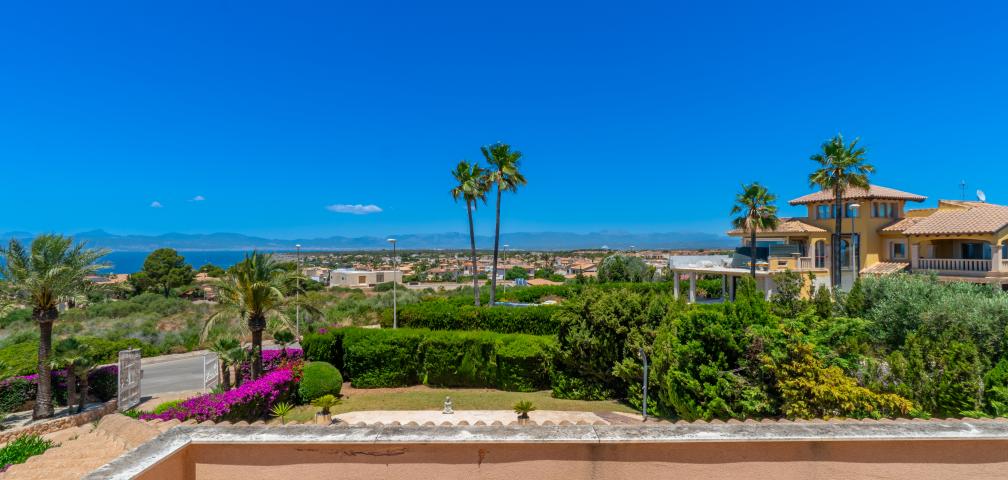 Urban Villa Redrema