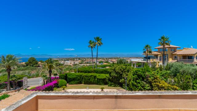 Urban Villa Redrema