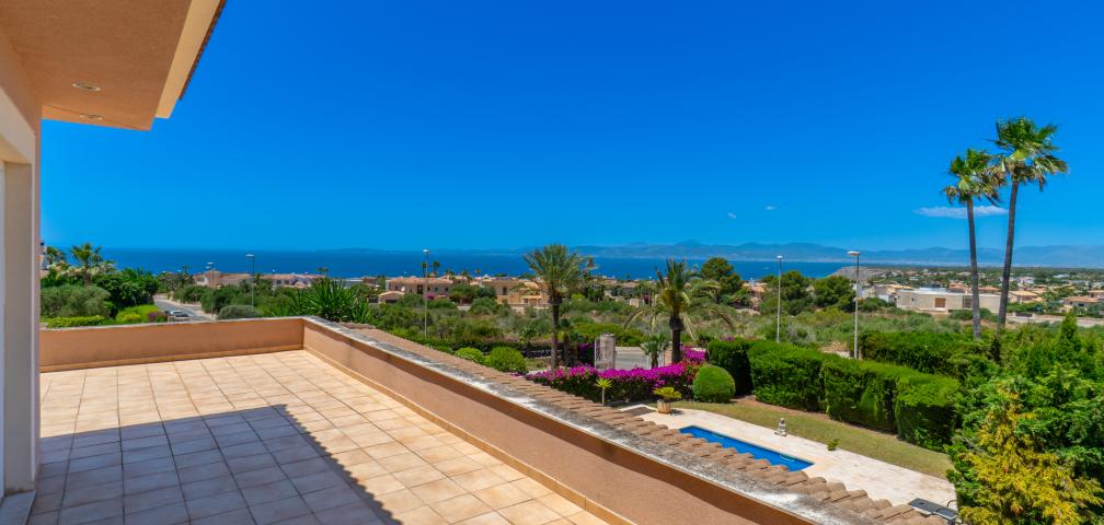 Urban Villa Redrema