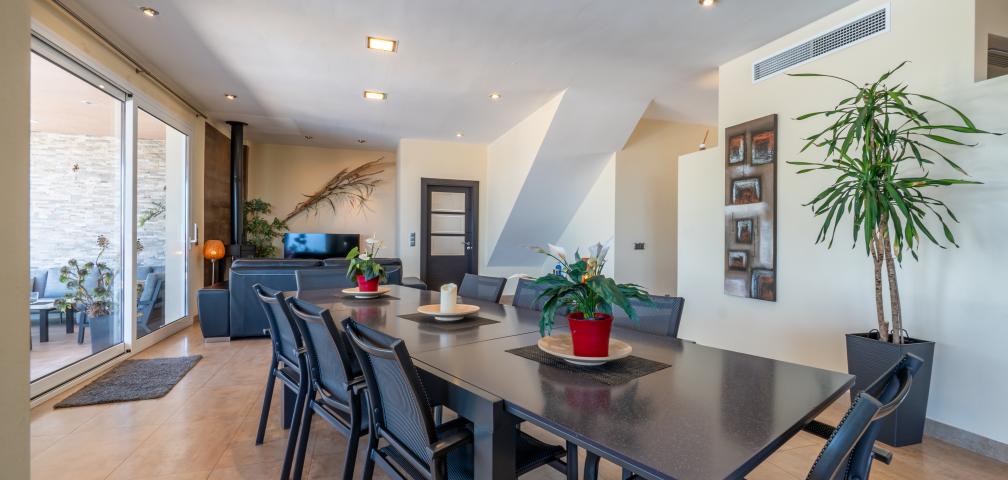 Urban Villa Redrema