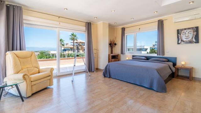 Urban Villa Redrema