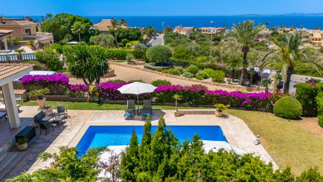 Urban Villa Redrema