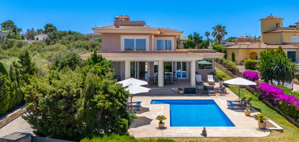 Urban Villa Redrema