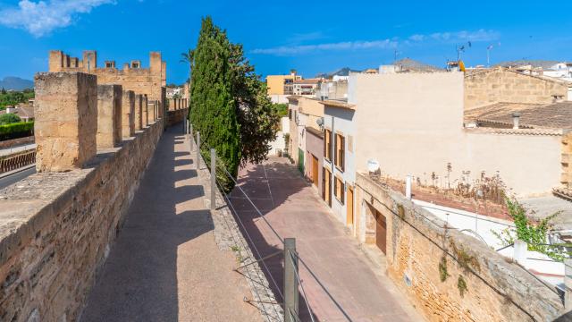 Town House Can Ronda