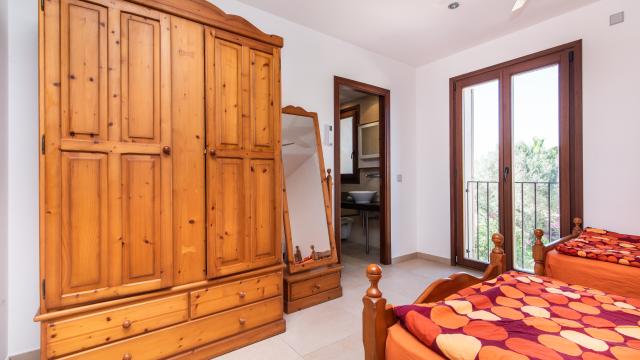 Urban Villa Amarador