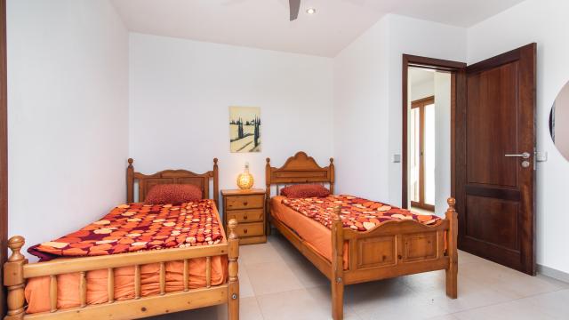 Urban Villa Amarador