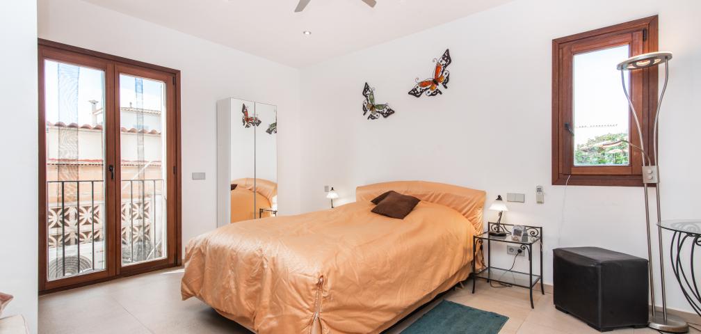 Urban Villa Amarador