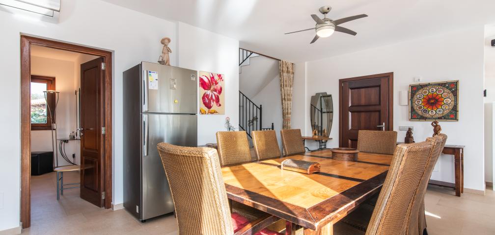 Urban Villa Amarador