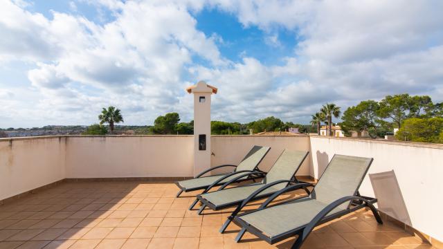 Urban Villa Amarador