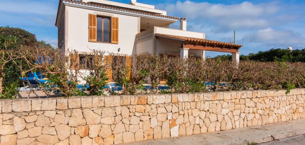 Urban Villa Amarador