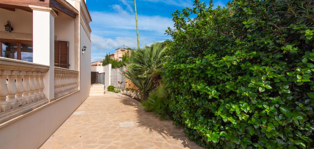 Urban Villa Amarador