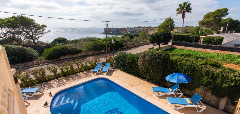 Urban Villa Amarador