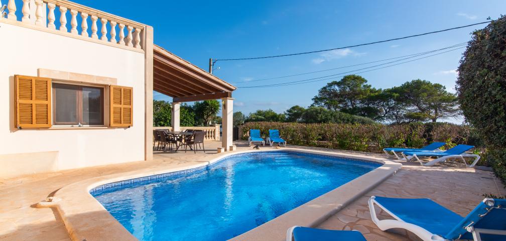 Urban Villa Amarador