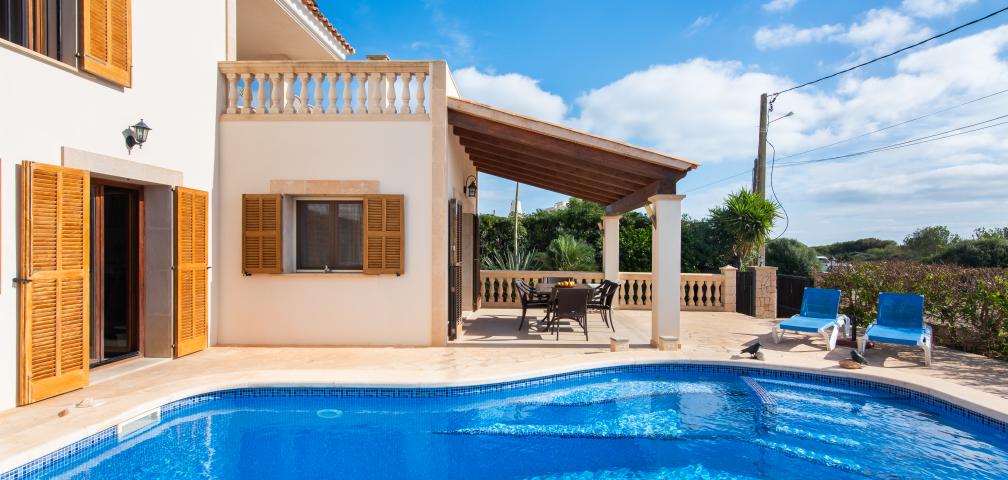 Urban Villa Amarador