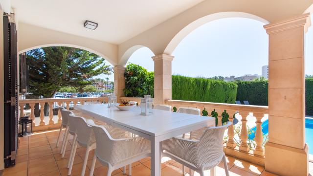 Urban Villa Ca Nostra