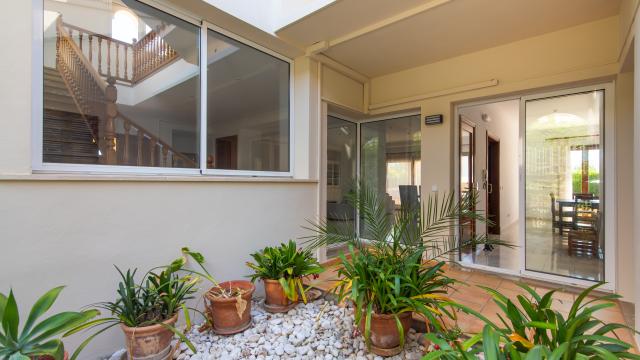 Urban Villa Ca Nostra
