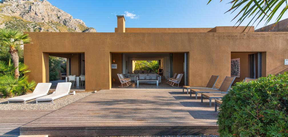 Urban Villa Enigma