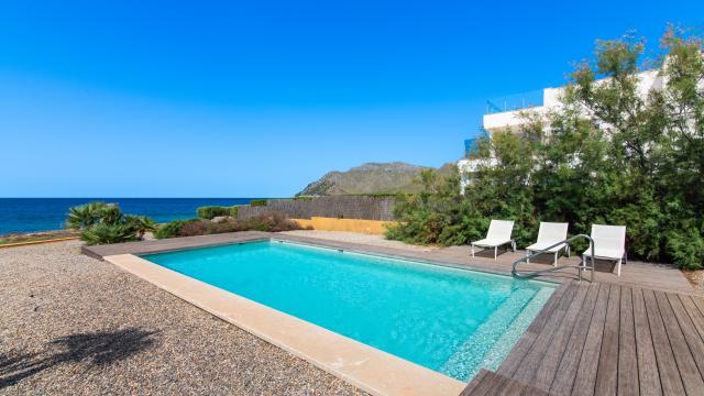 Urban Villa Enigma