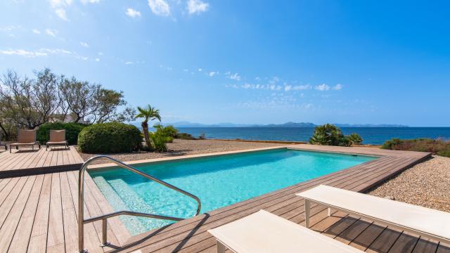 Urban Villa Enigma