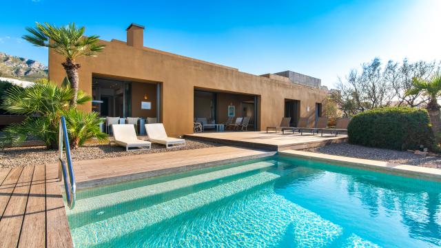 Urban Villa Enigma
