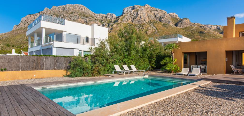Urban Villa Enigma
