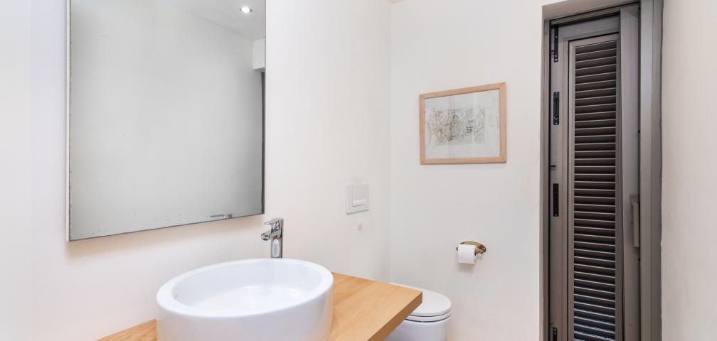 Urban Villa Enigma