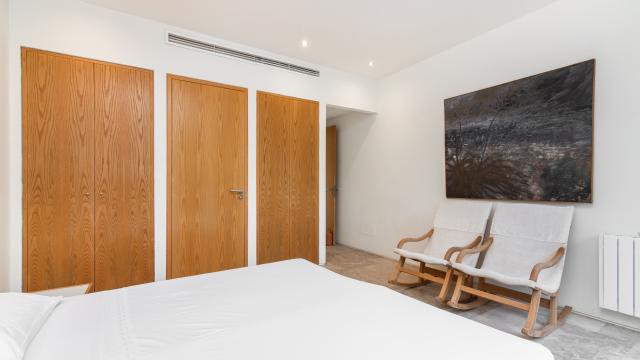Urban Villa Enigma