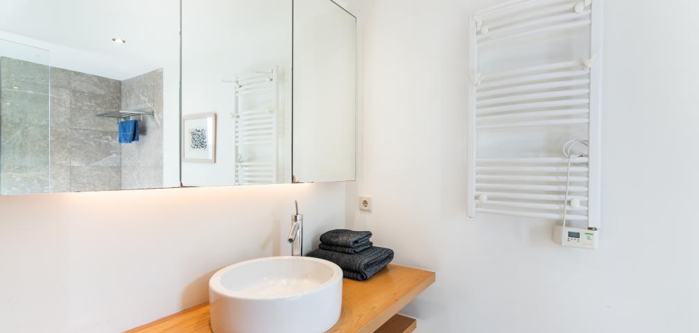 Urban Villa Enigma