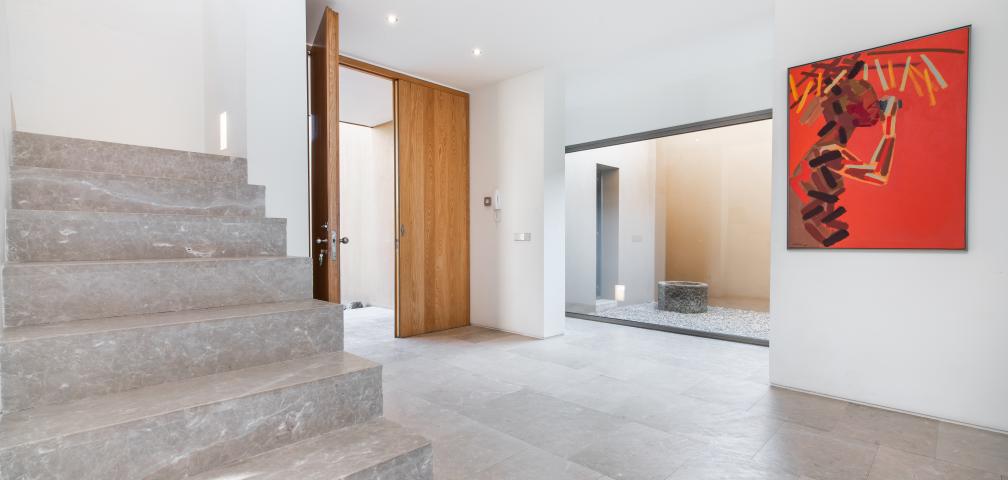 Urban Villa Enigma