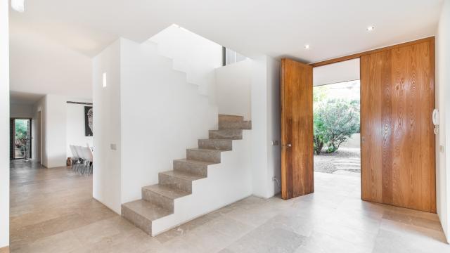 Urban Villa Enigma