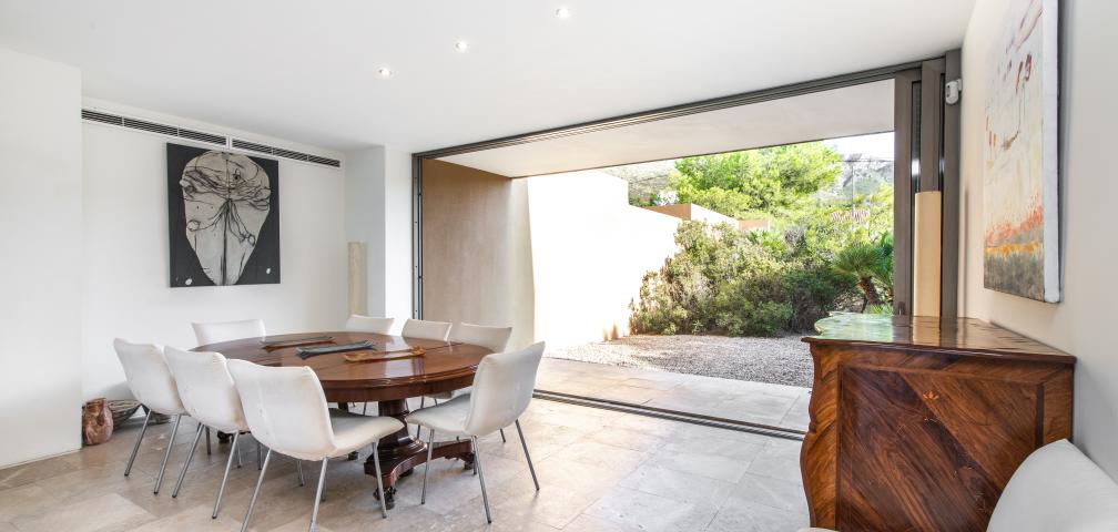 Urban Villa Enigma